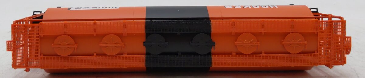 Atlas 20005779 HO Hooker Chemical 3-Bay Cylinder Hopper #32031