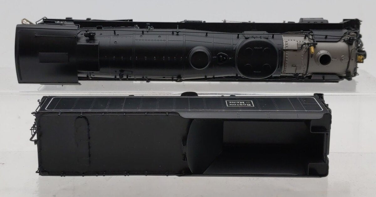 Key Imports HO Brass Boston & Maine R-1C 4-8-2 Steam Locomotive w/Tender #4110 LN/Box