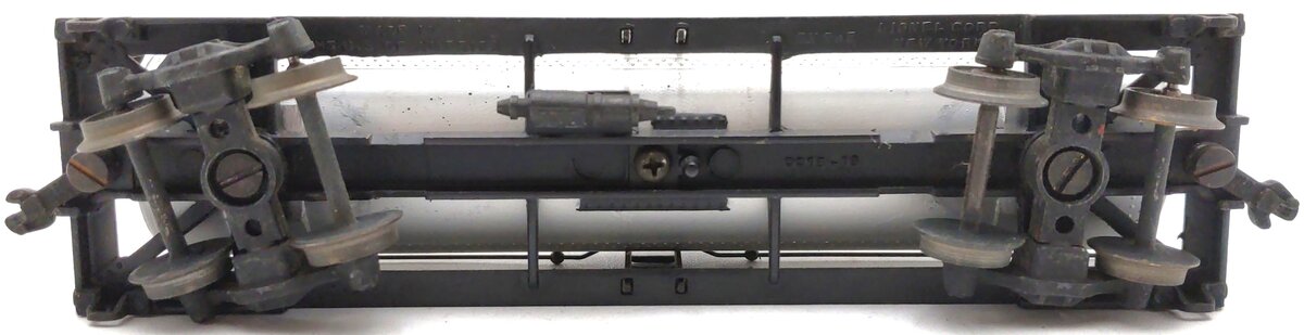 Lionel 0015 OO Gauge Sunoco Tank Car EX