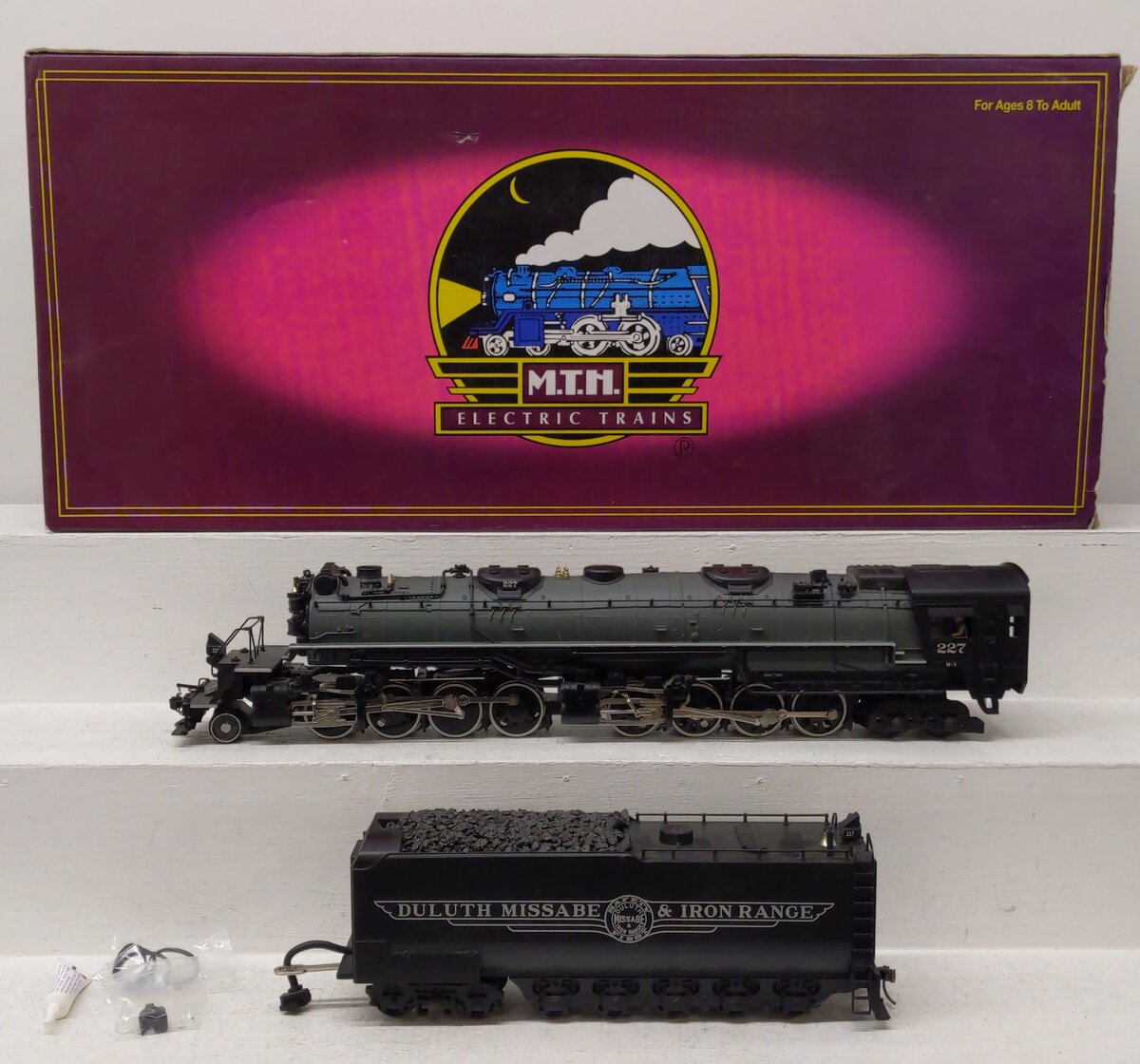 MTH 20-3030-2 O Scale DM&IR 2-8-8-4 Yellowstone Steam Engine & Tender (2Rail) EX/Box