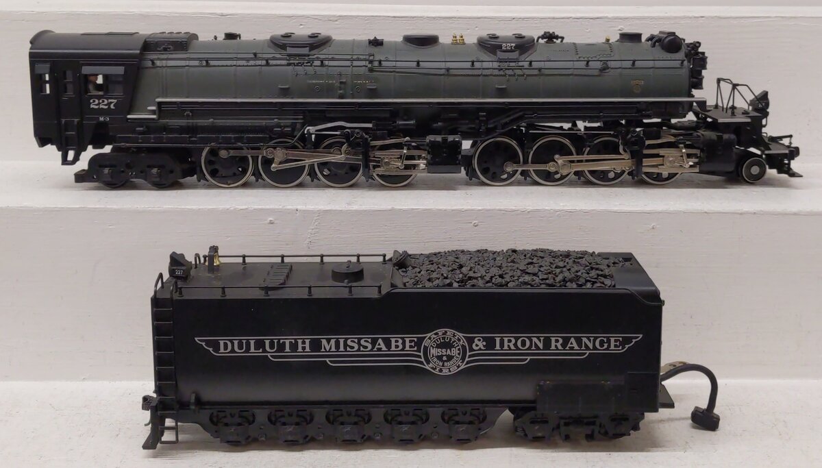 MTH 20-3030-2 O Scale DM&IR 2-8-8-4 Yellowstone Steam Engine & Tender (2Rail) EX/Box