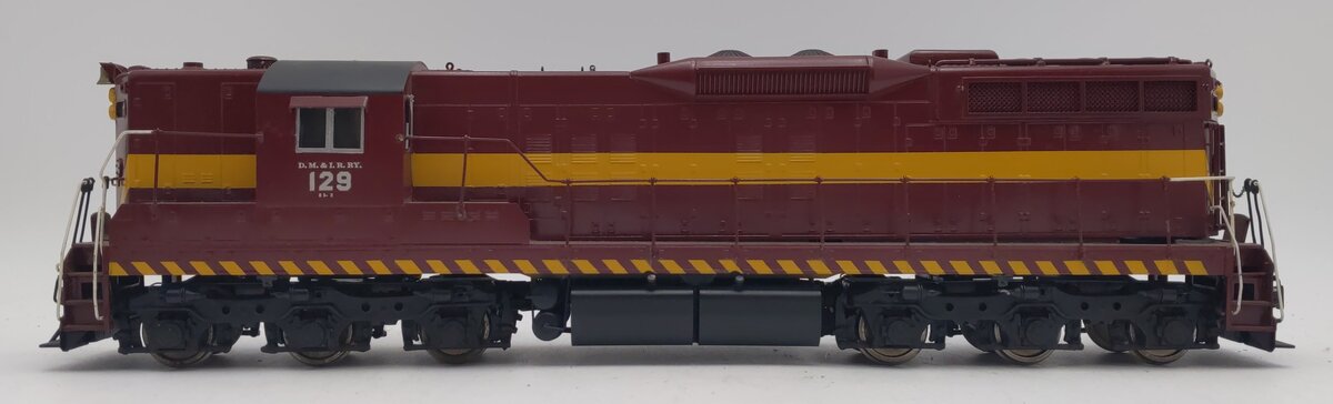 US Hobbies BRASS O Scale DM&IR Powered SD9 Diesel Engine #129 - Custom [2-Rail] VG