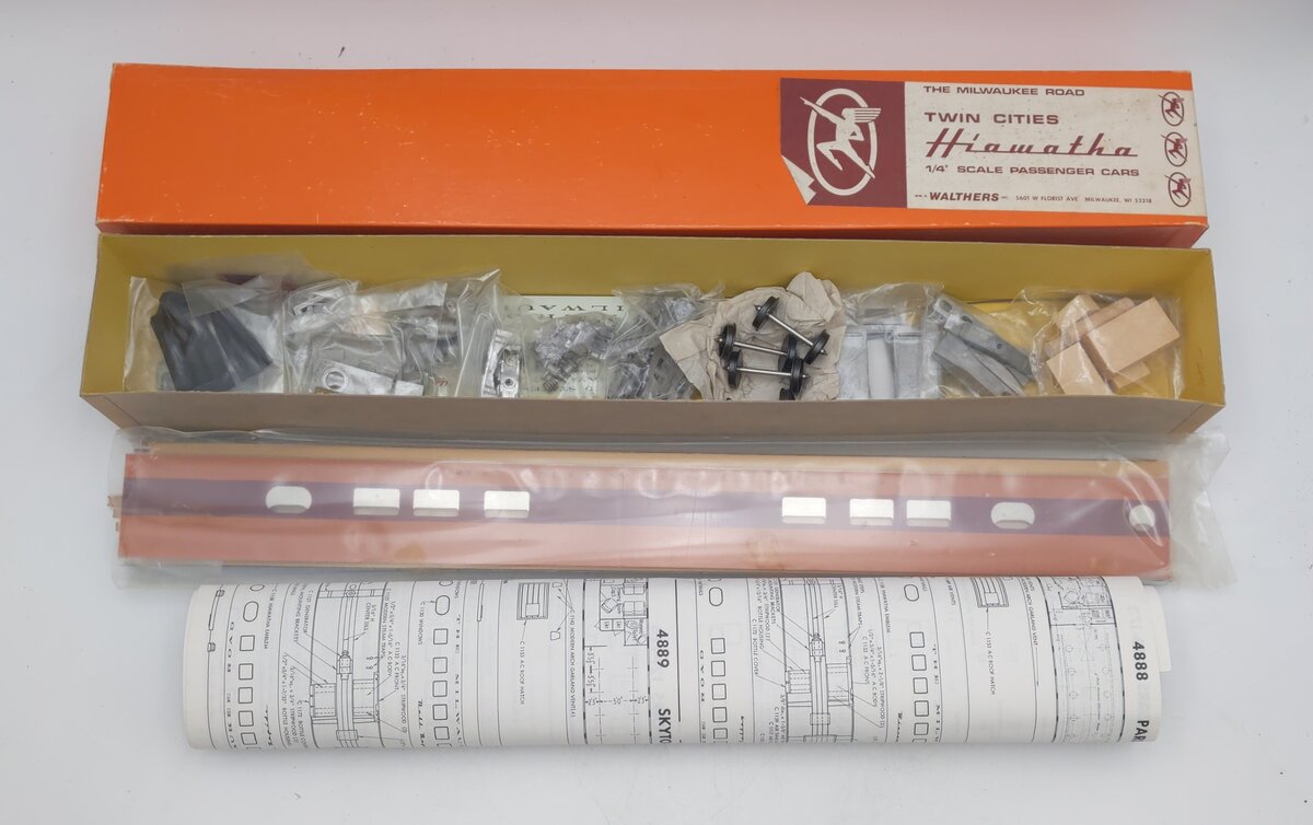 Walthers 933-4885 O Scale Twin Cities Hiawatha Passenger Car Kit LN/Box