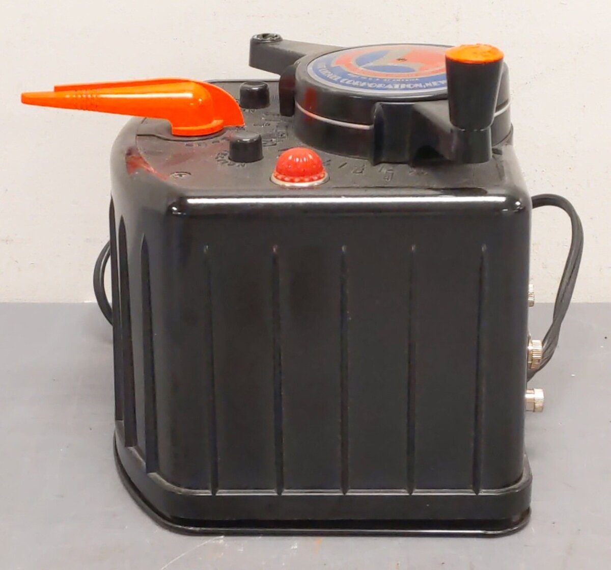 Lionel KW O Vintage Trainmaster 190 Watt Transformer with Whistle VG/Box