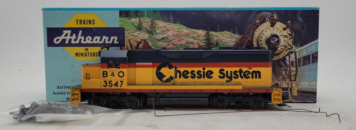 Athearn 4208 HO Scale Chessie System GP35 Powered Diesel Locomotive #3547 EX/Box
