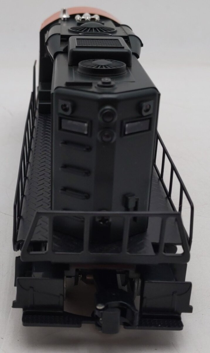 Lionel 6-18806 O Gauge New Haven SD-18 Powered Diesel Locomotive #8806 LN/Box