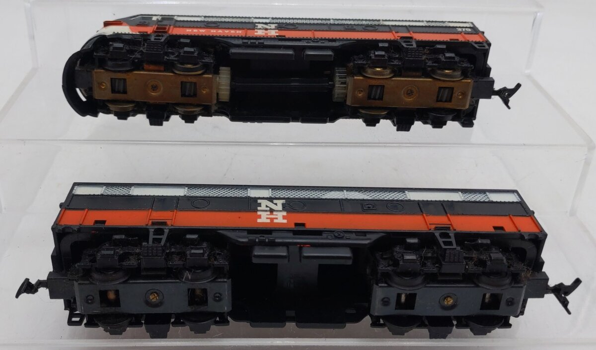 Marx 370 Vintage HO Scale New Haven F7 AB Diesel Locomotive Set EX