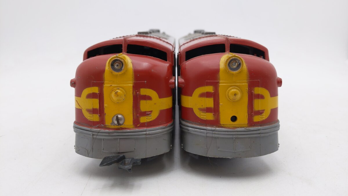 Marx 1095 Vintage O Santa Fe AA Diesel Locomotives VG