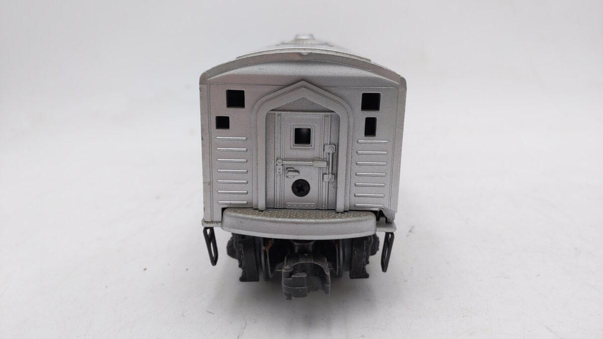 Lionel 6-8864 O Gauge New Haven F3 Non-Powered B-Unit Diesel Engine EX