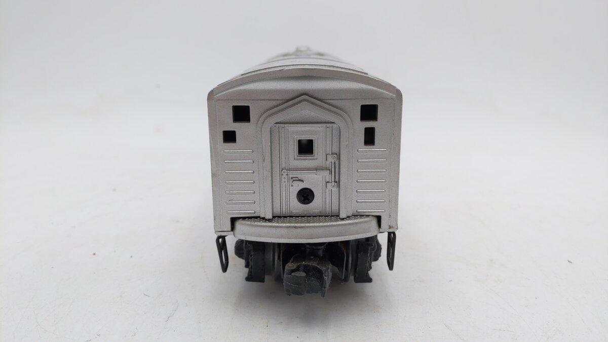 Lionel 6-8864 O Gauge New Haven F3 Non-Powered B-Unit Diesel Engine EX