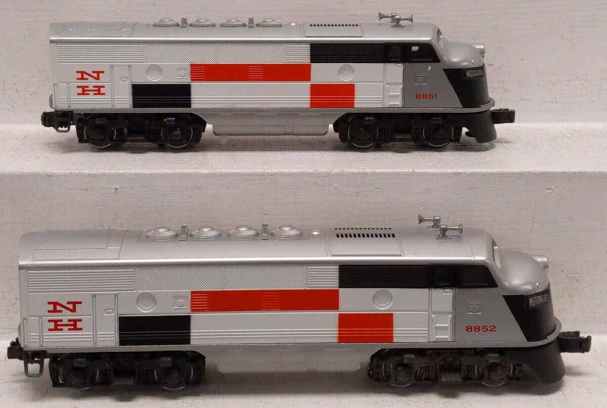 Lionel 6-8851 O Gauge New Haven F3 AA Diesel Locomotive Set #8851/8852 EX/Box