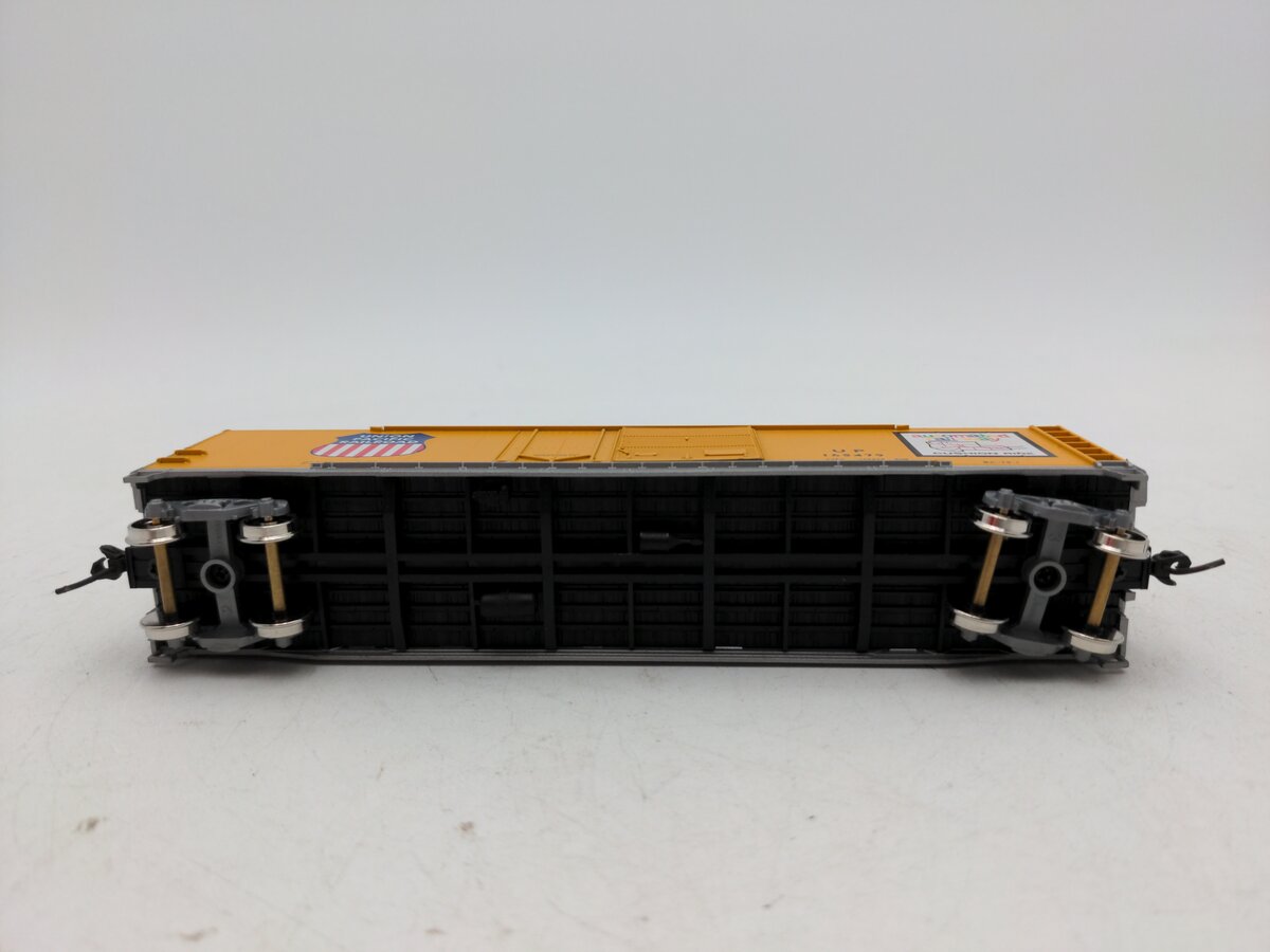 Accurail 82032 HO Union Pacific 50' AAR Combo Door Steel Box Car #165479