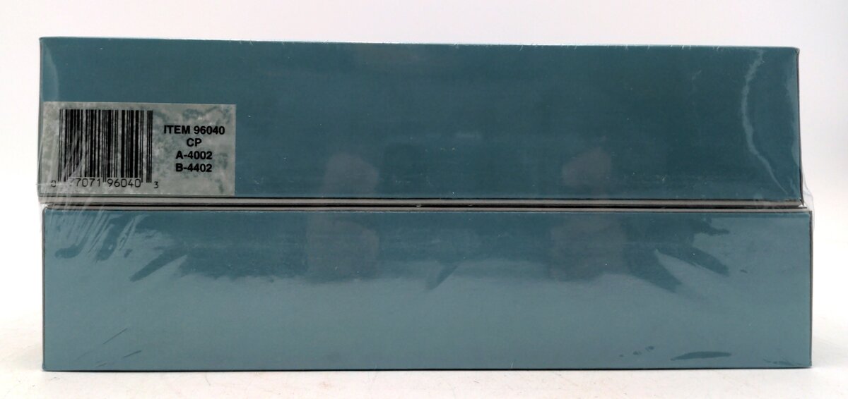 Proto 2000 96040 HO Scale Canadian Pacific Powered Locomotive #4002  #4402 Set MT/Box