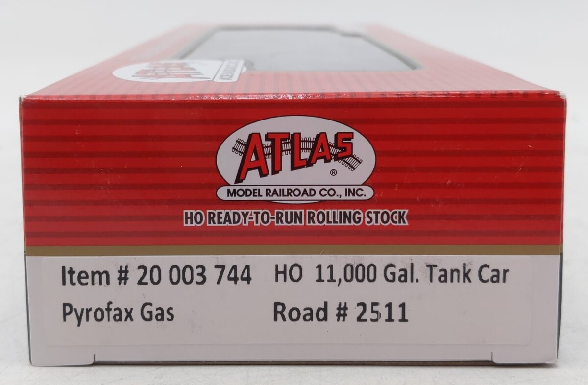 Atlas 20003744 HO Pyrofax Gas SHPX 11,000-Gallon Tank Car with Platform #2511