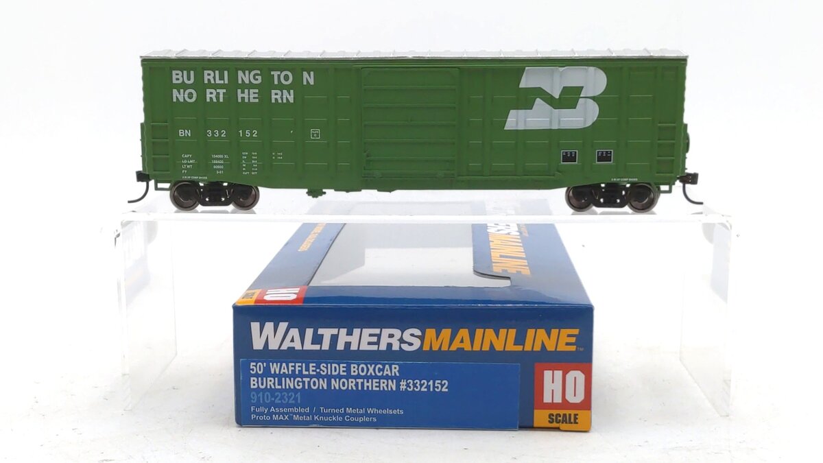 Walthers 910-2321 HO Scale Burlington Northern 50' Waffle-Side Boxcar #332152