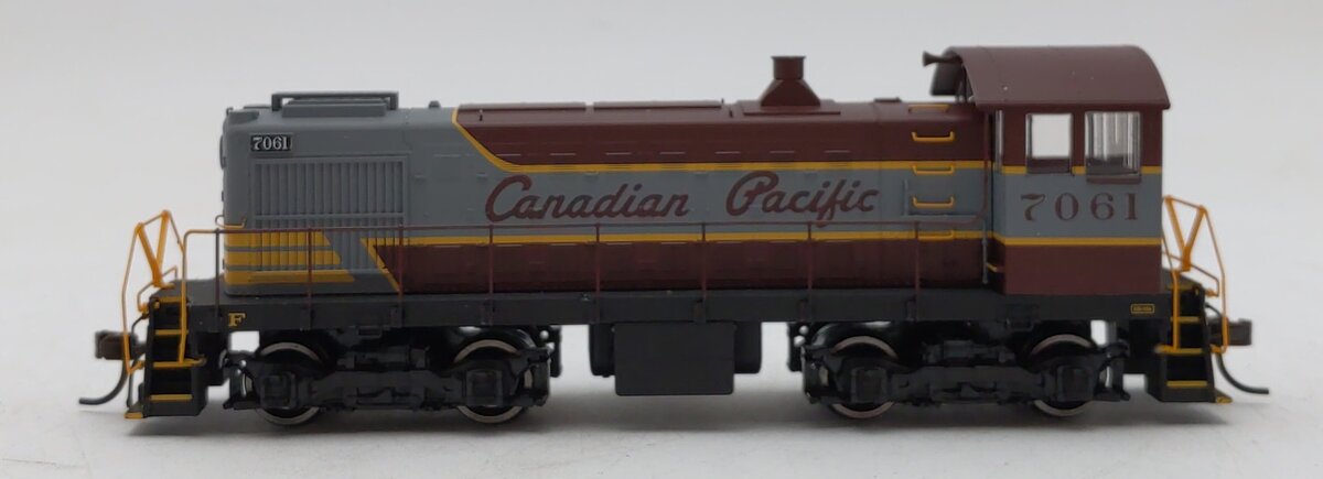 Atlas 10001467 HO Scale CAnadian Pacific Alco S-2 DC CP #7061