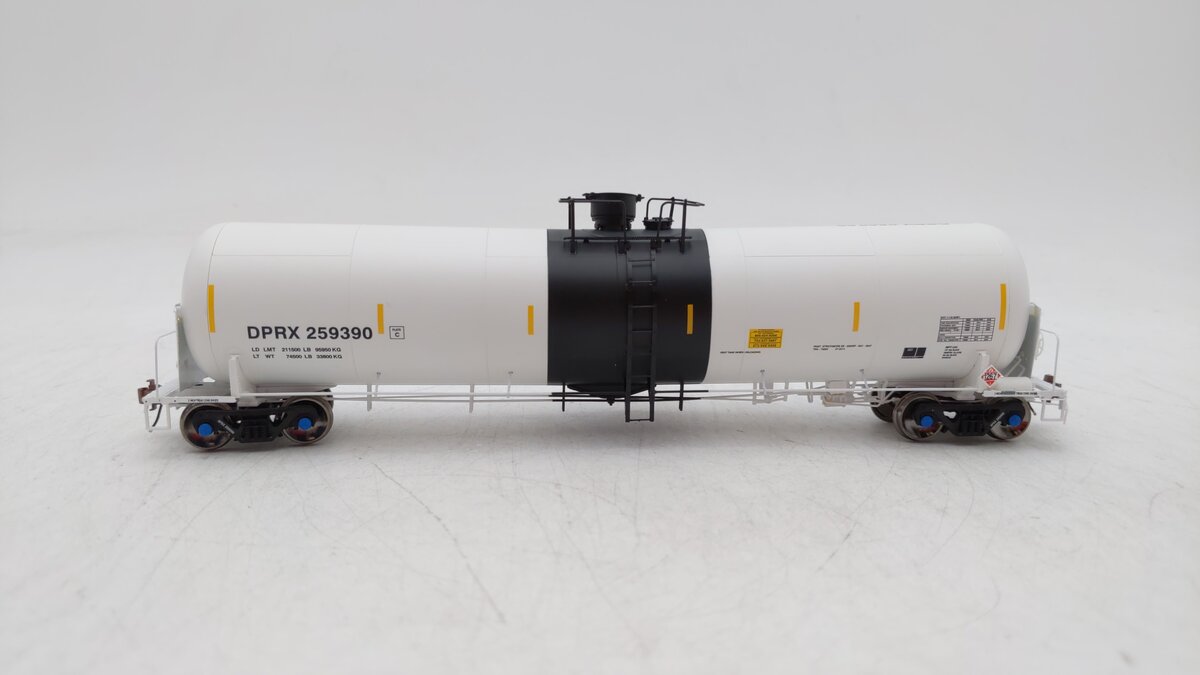 Scale Trains SXT30045 HO DPRX Trinity Rail 31,000 Crude Oil Tank Car #259390