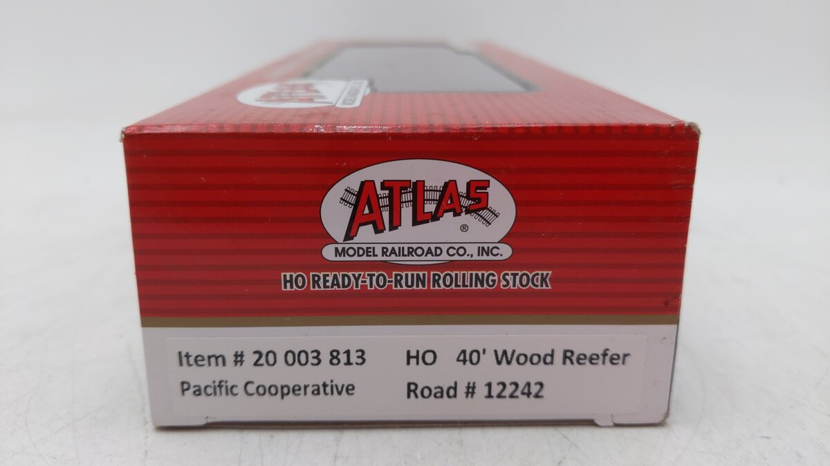 Atlas 20003813 HO Union Refrigerator Transit Co. 40' Wood Reefer Car #12242