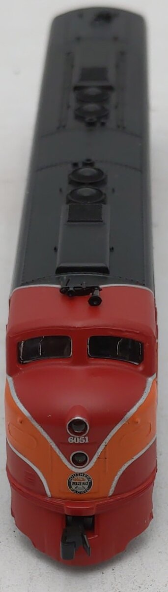 Life Like 7234 N Scale Southern Pacific E8 Diesel Locomotive #6051 LN/Box