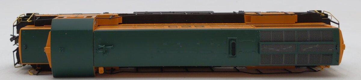 Bowser 23822 HO Maine Central GE U25B Diesel #229 with LokSound & DCC