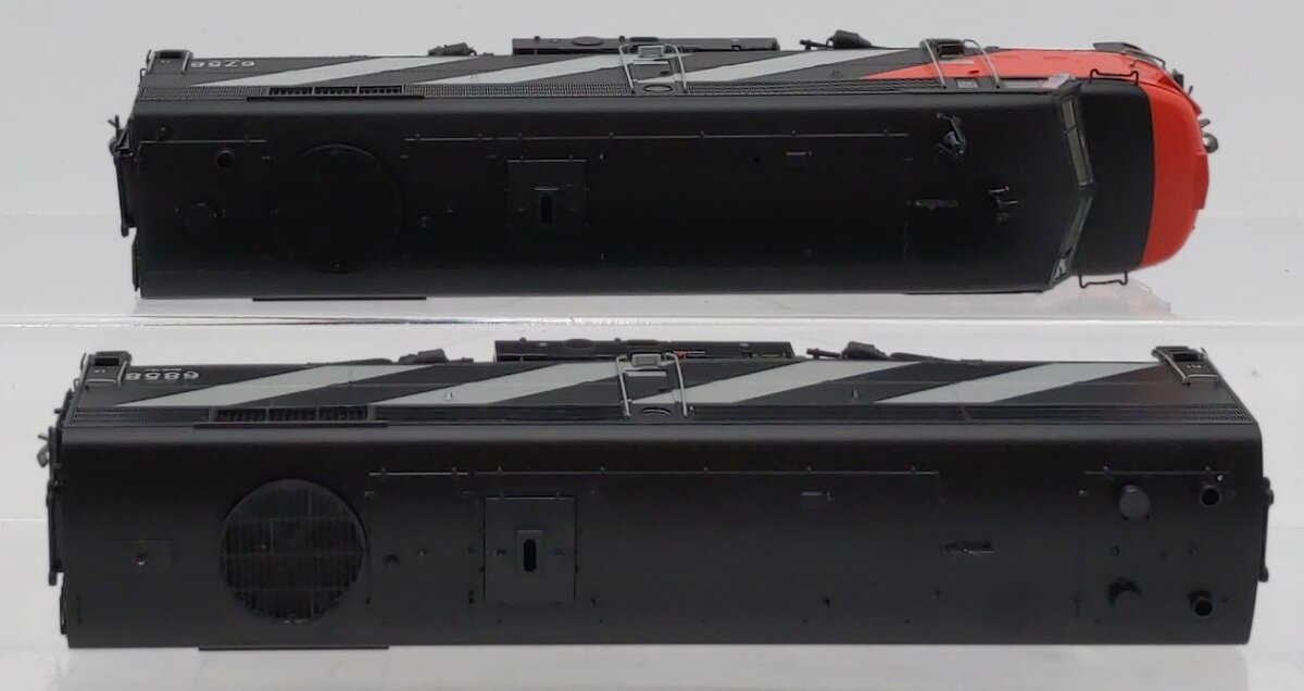 Rapido Trains 21607 HO CN FPA-2u & FPB-2u Diesel Locomotive w/DCC #6758/6858