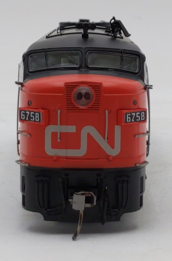 Rapido Trains 21607 HO CN FPA-2u & FPB-2u Diesel Locomotive w/DCC #6758/6858