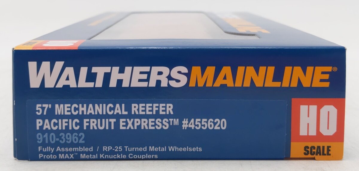Walthers 910-3962 HO Pacific Fruit Express 57' Mechanical Reefer #455620