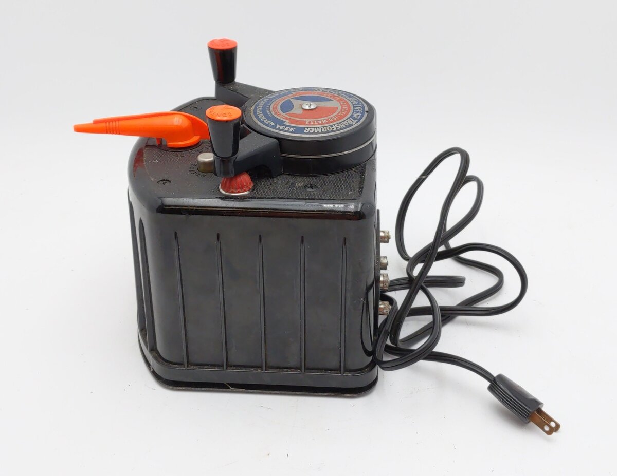 Lionel KW O Vintage Trainmaster 190 Watt Transformer with Whistle EX