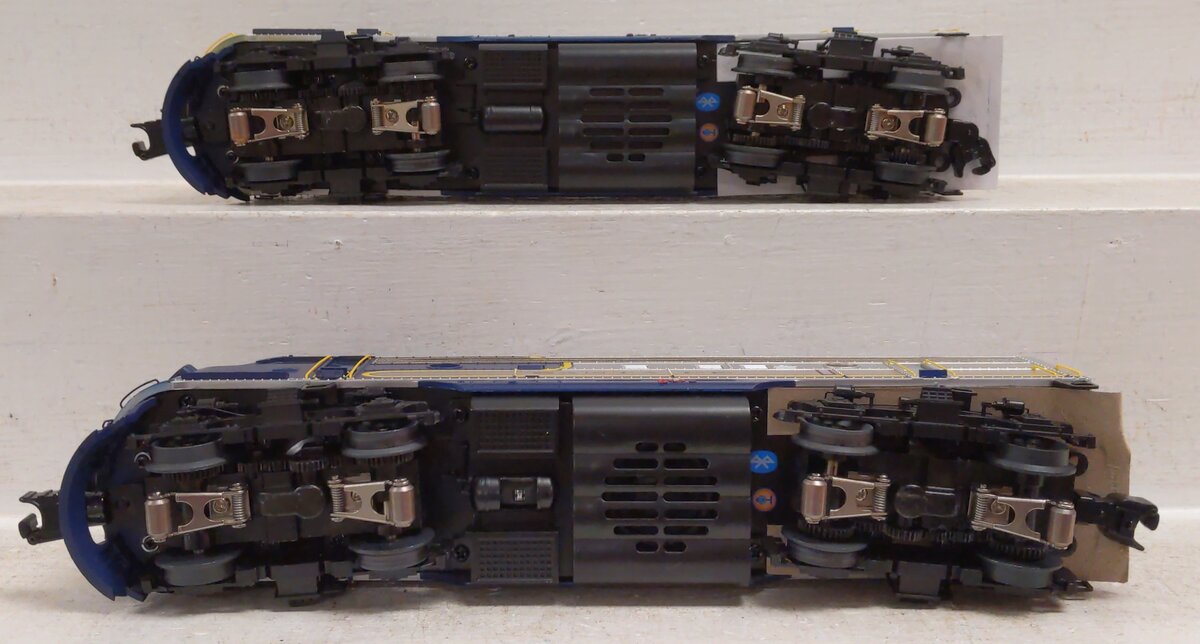 Lionel 2433170 O Santa Fe Legacy F7 AA Diesel Locomotive Set #332,#335