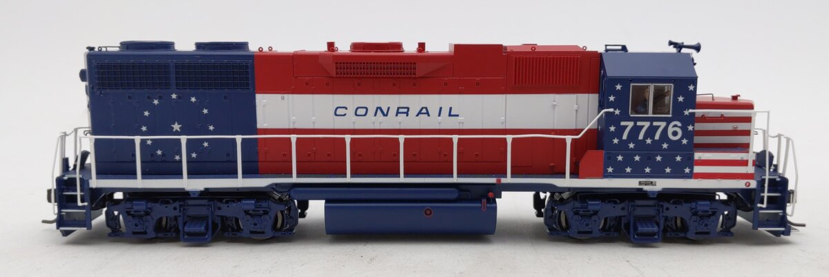 Atlas 10003241 HO Conrail Bicentennial GP38 Diesel Engine #7776 W/DCC & Sound