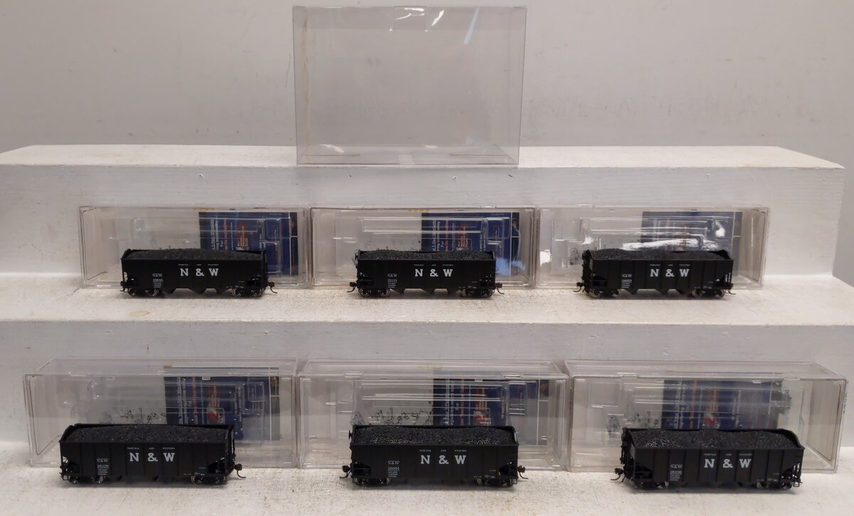 Broadway Limited 1726 HO Norfolk & Western Class H2a 3-Bay Hopper (6)