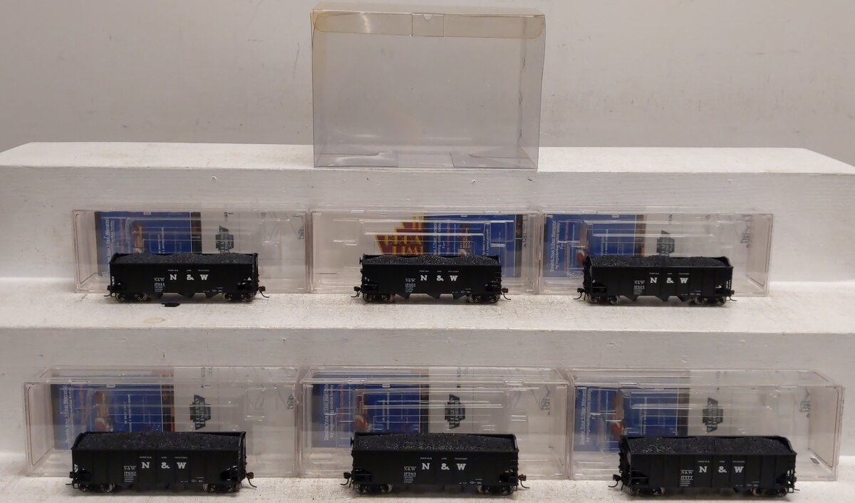 Broadway Limited 1618 HO Norfolk & Western H2a 3-Bay Hoppers (6)