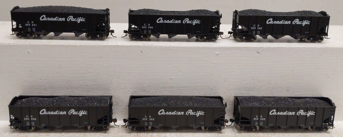 Broadway Limited 1612 HO Canadian Pacific H2a 3-Bay Hopper, AssembLed (6)