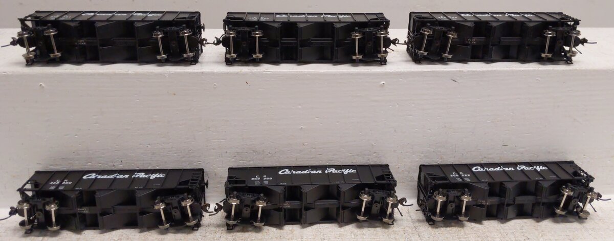 Broadway Limited 1612 HO Canadian Pacific H2a 3-Bay Hopper, AssembLed (6)