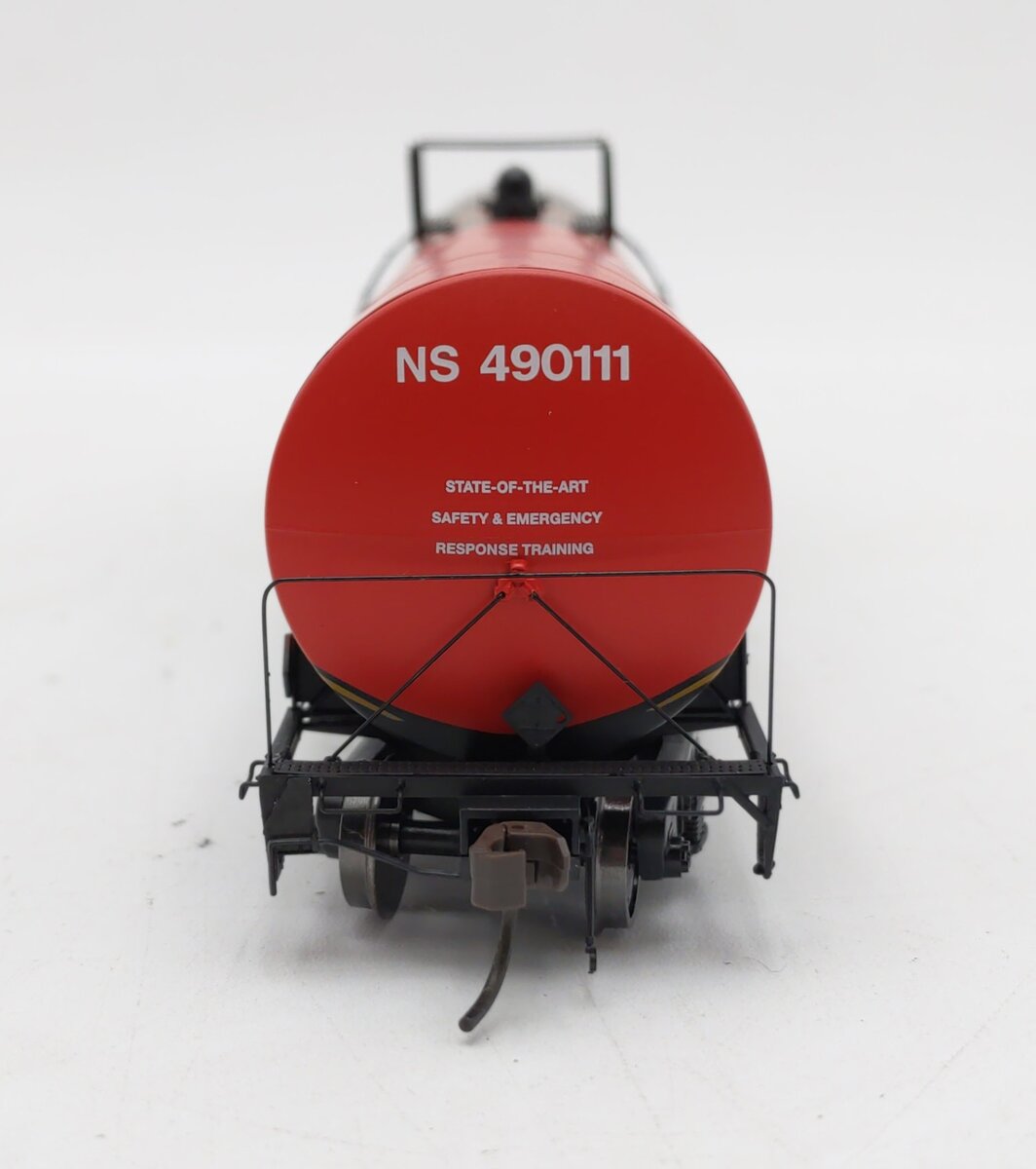 Atlas 20004023 HO Scale NS "First Responders" Trinity 25.5K Gal Tank Car #490111