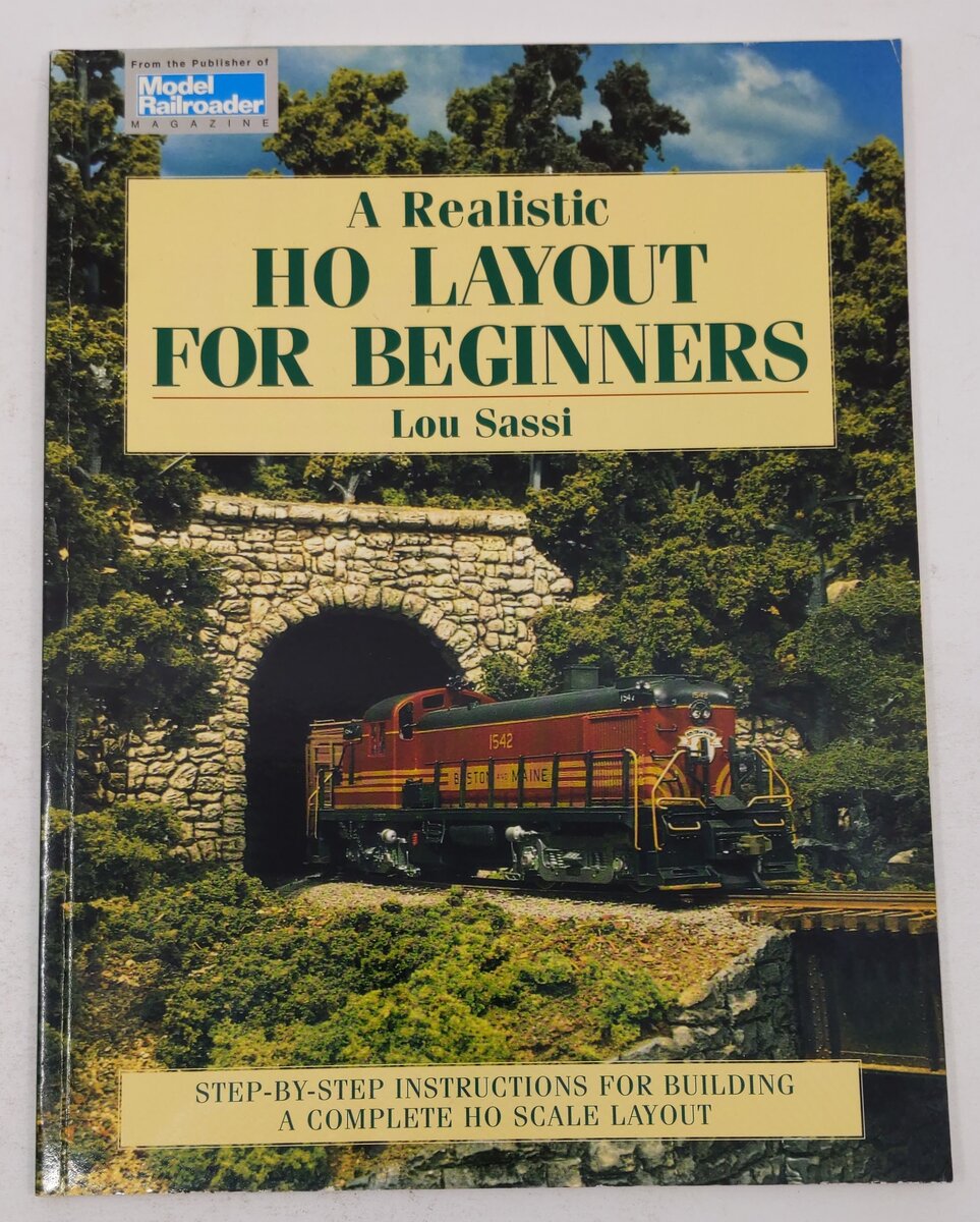 A Realistic Ho Layout for Beginners Paperback Book By Lou Sassi EX