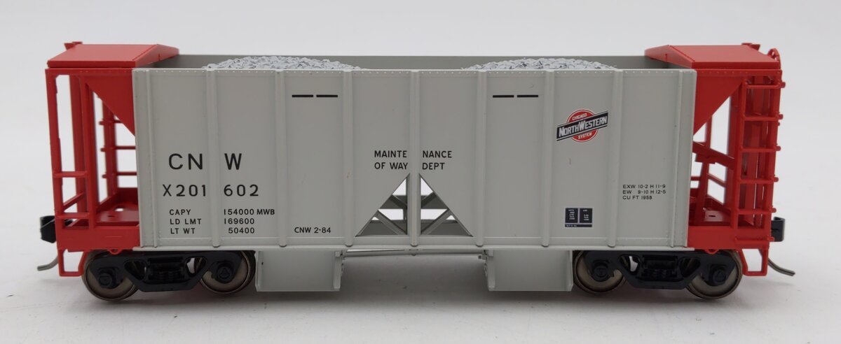 Bowser 42789 HO CNW 70 Ton 2-Bay Covered Ballast Hopper w/ Side Chutes #X201602
