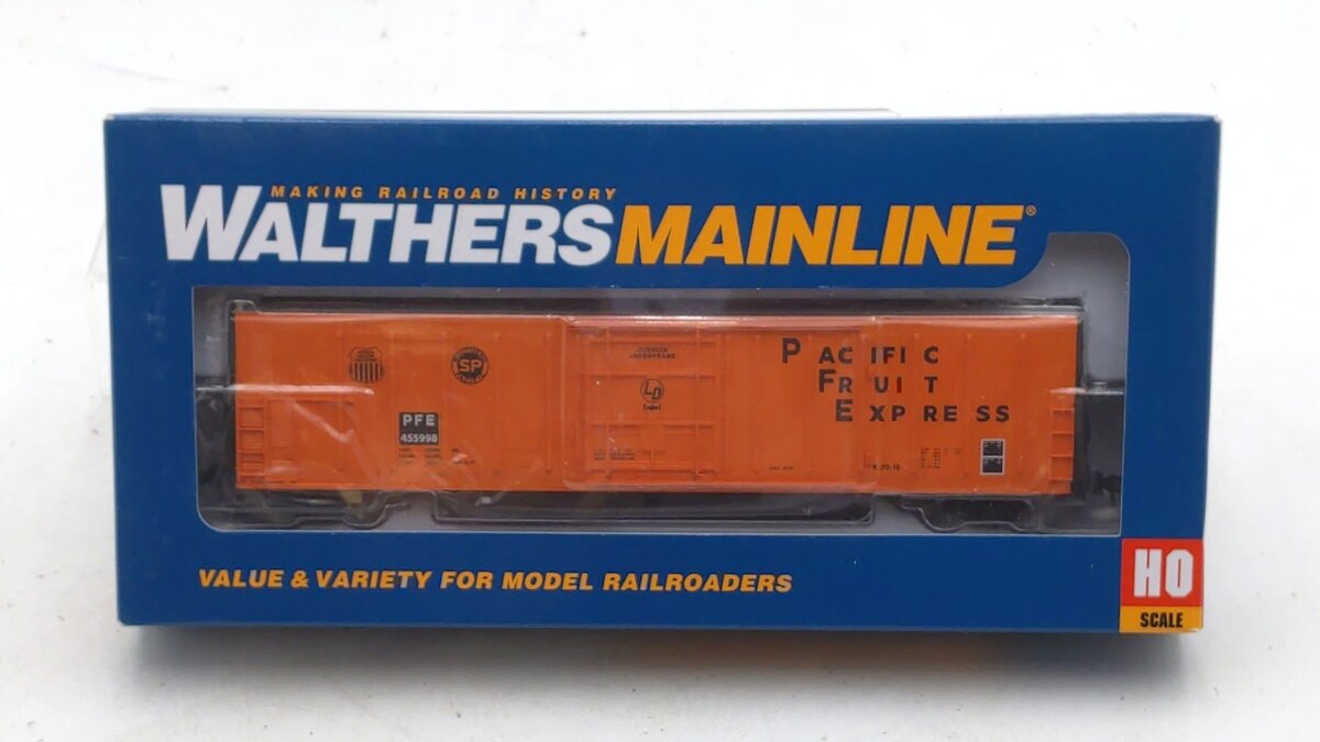 Walthers 910-3963 HO Pacific Fruit Express 57' Mechanical Reefer #455998