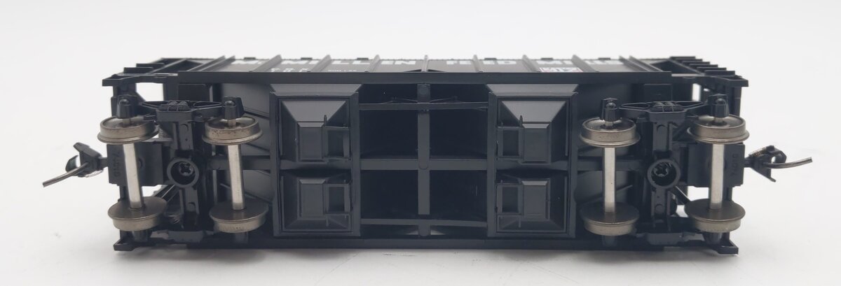 Bowser 42759 HO McMillen Feed Mills 70-Ton 2-Bay Covered Hopper RTR #101
