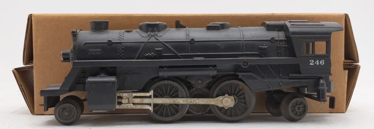 Lionel 246 Vintage O 2-4-2 Plastic Scout Steam Locomotive VG/Box