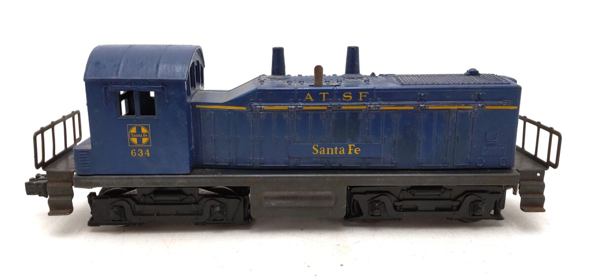Lionel 634 Vintage O Santa Fe NW-2 Diesel Switcher Locomotive w/Weight VG