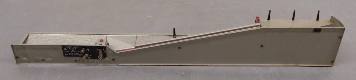 Lionel 364 Vintage O Operating Belt Log Loader VG/Box