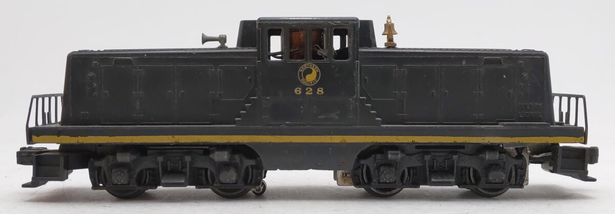 Lionel 628 VIntage O Northern Pacific 44 Ton Diesel Locomotive VG