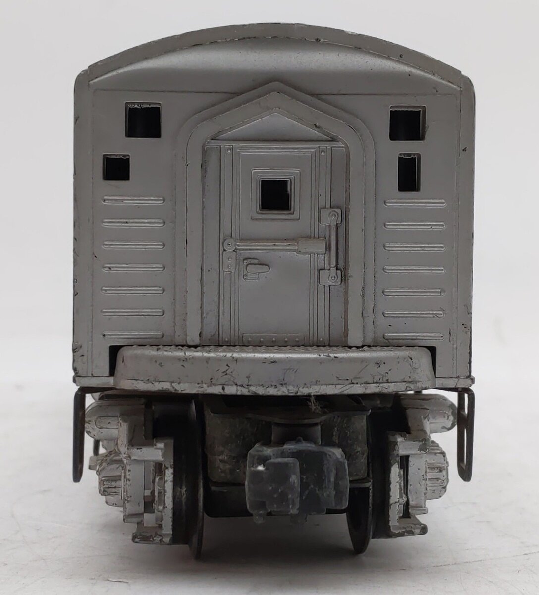 Lionel 2343C Vintage O Santa Fe F-3 Screen Top Non-Pwd. B-Unit Diesel Locomotive VG