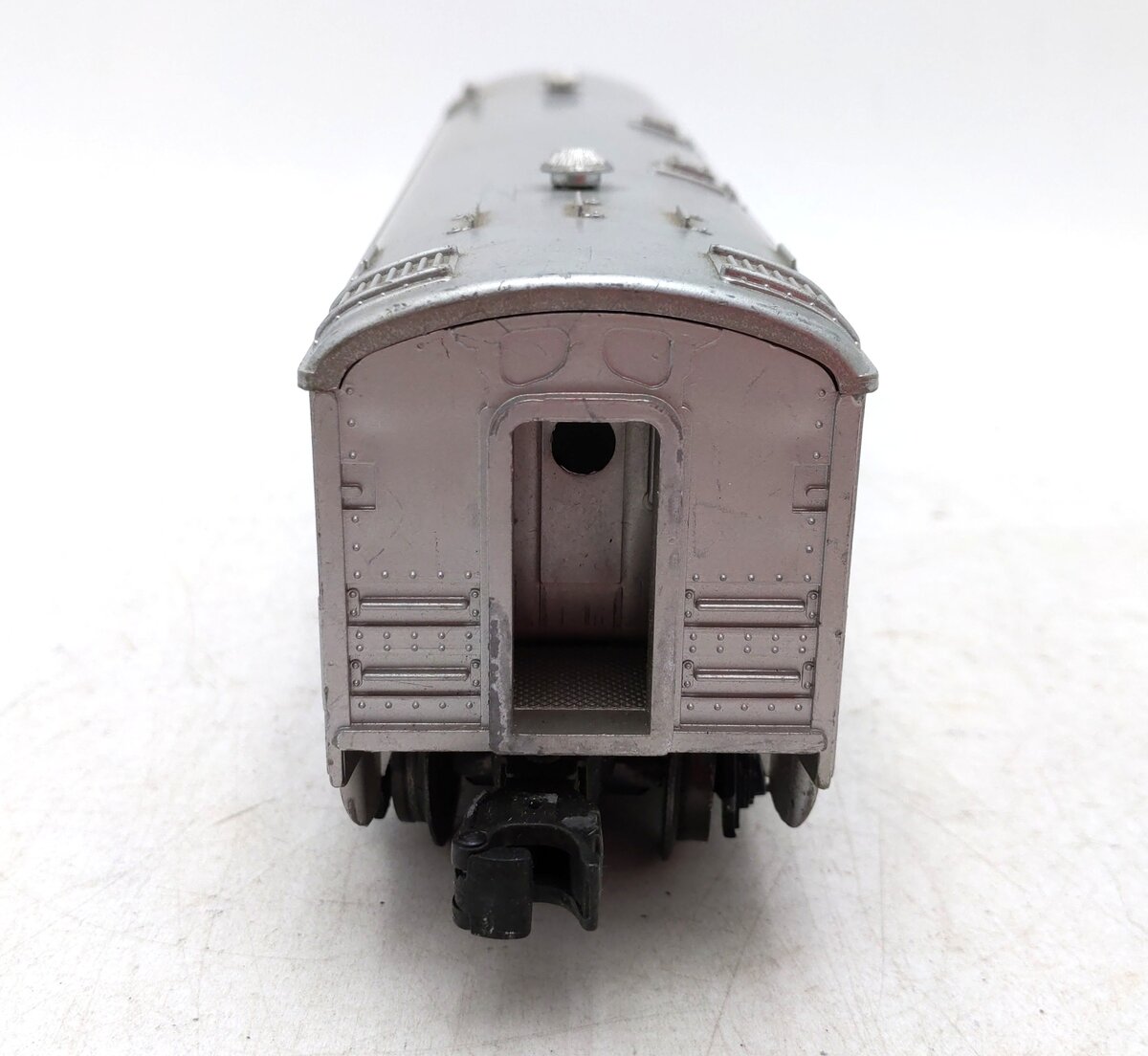 Lionel 2434 Vintage O Lionel Lines Illuminated Newark Passenger Car VG