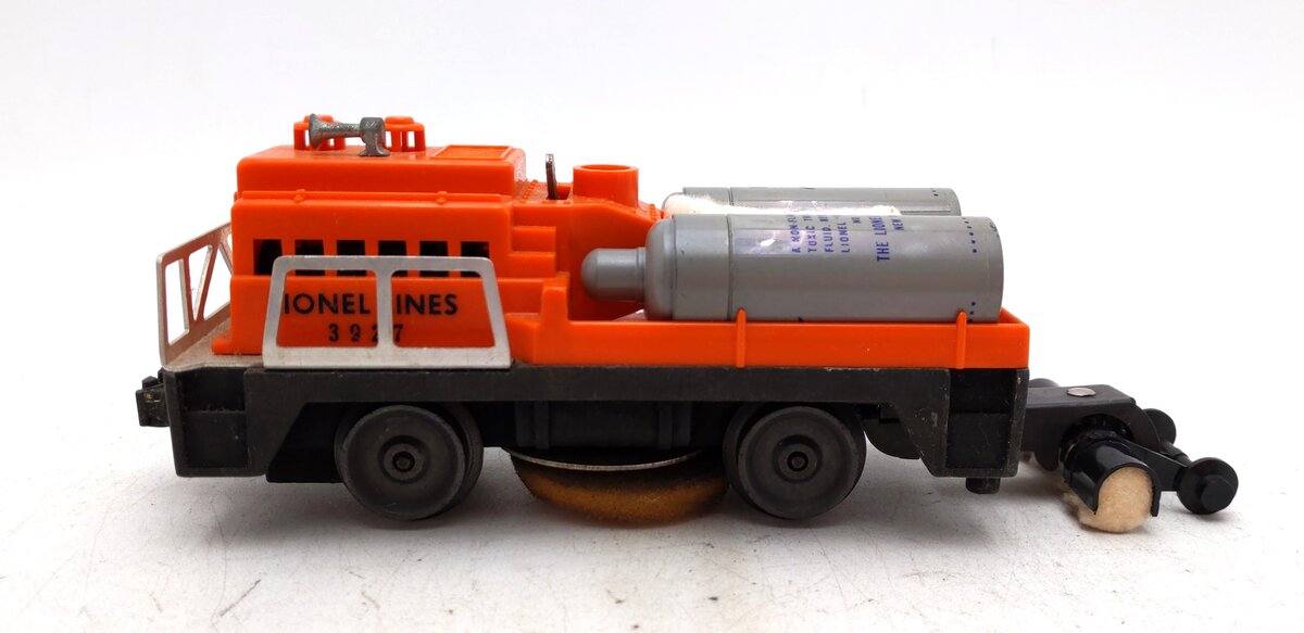 Lionel 3927 O Vintage Postwar Motorized Track Cleaner Car #3927 VG/Box