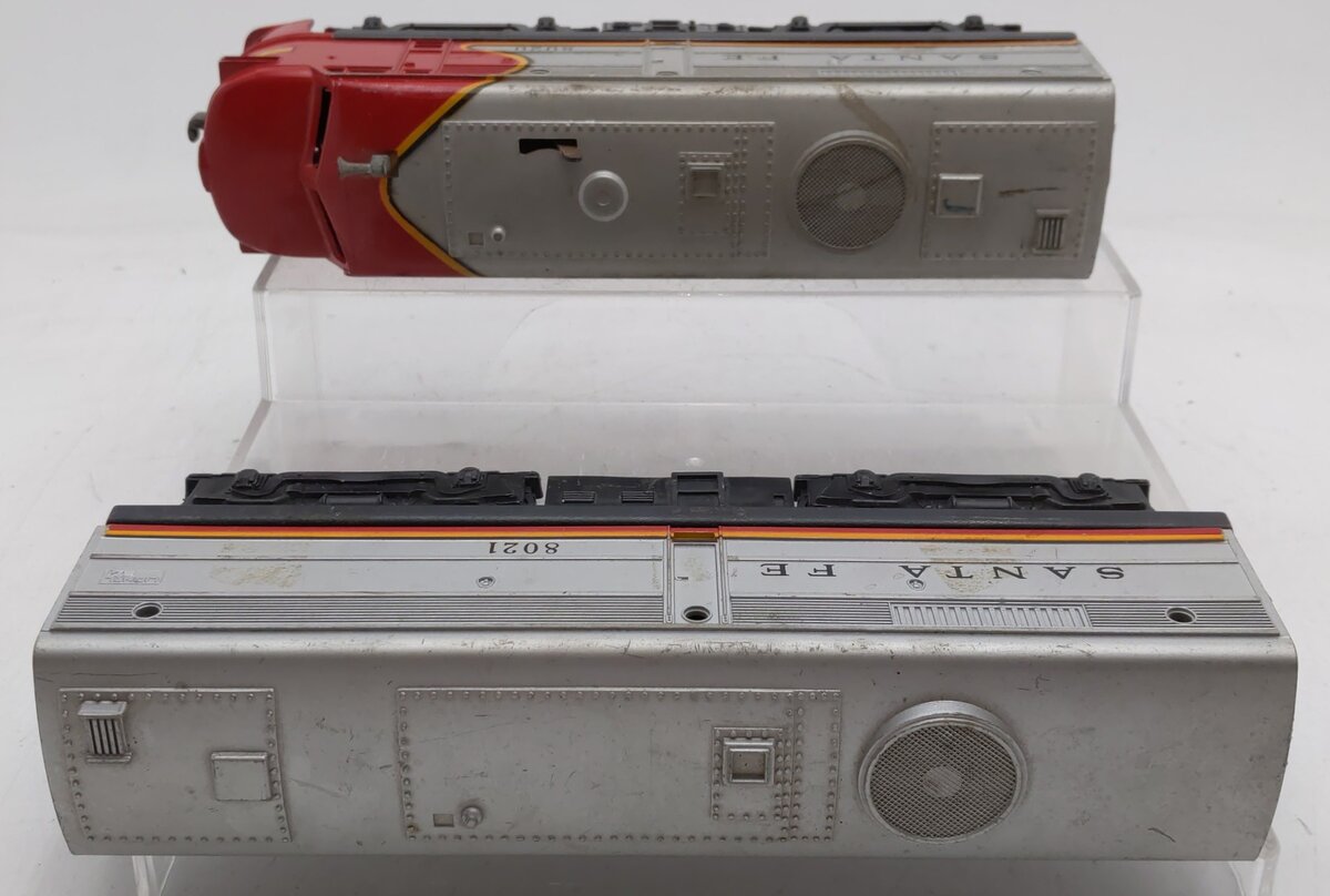 Lionel 6-8020 O Gauge Santa Fe Alco A/B Diesel Locomotive Set #8020/8021 VG