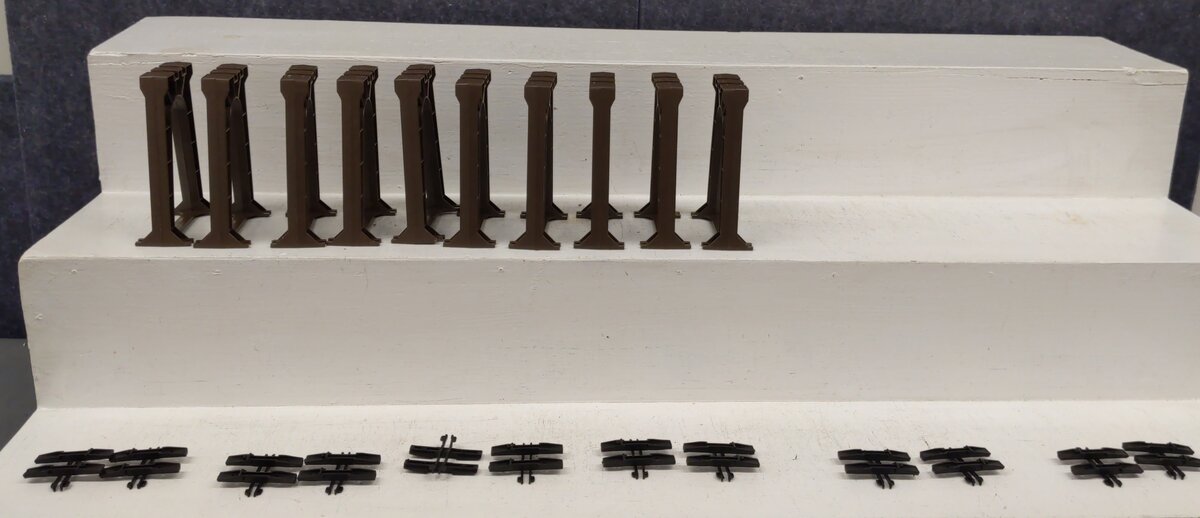 Lionel 6-12755 O Gauge Elevated Trestle Set (Set of 10) EX/Box