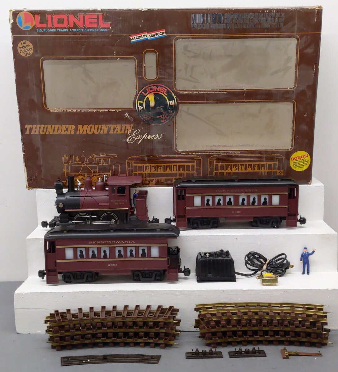 Lionel 8-81001 G Gauge The Thunder Mountain Express Steam Train Set EX/Box
