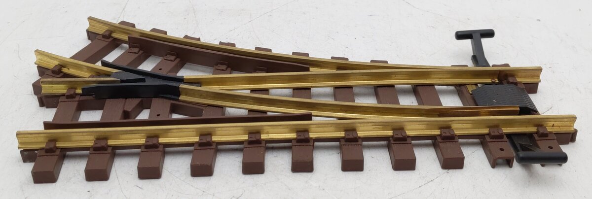 Lionel 8-82015 G Scale Right Hand Manual Switch Turnout EX/Box